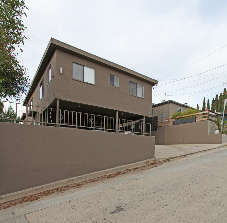 2143 Princeton Ave in Los Angeles, CA - Foto de edificio