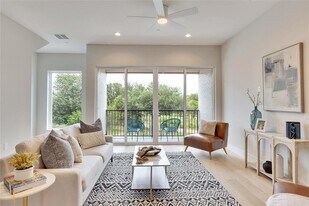 1937 E 38th 1/2 St in Austin, TX - Building Photo