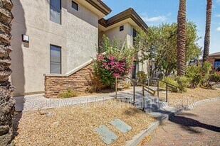 6900 E Princess Dr in Phoenix, AZ - Building Photo