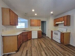 7821 Estates Way in Rowlett, TX - Building Photo - Building Photo