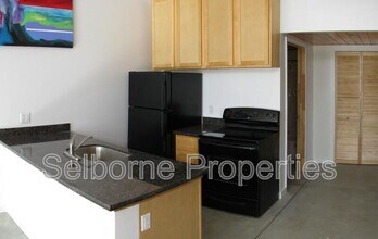 5500 San Pablo Ave in Oakland, CA - Building Photo - Building Photo