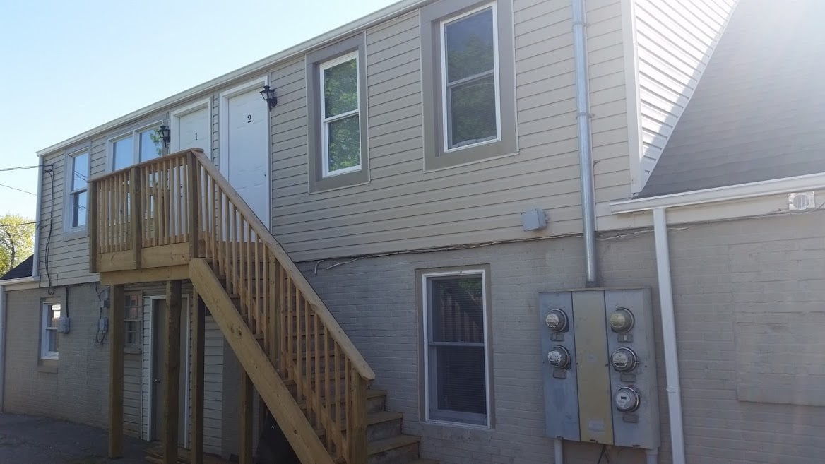 909 w burke st, Unit Apt2 in Martinsburg, WV - Building Photo