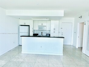 1401 SW 22nd St, Unit 703 in Miami, FL - Building Photo - Building Photo