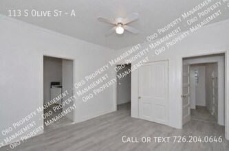 113 S Olive St in San Antonio, TX - Building Photo - Building Photo