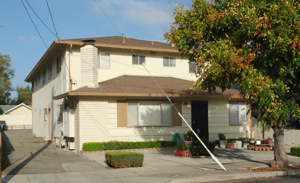 193 N Murphy Ave in Sunnyvale, CA - Building Photo