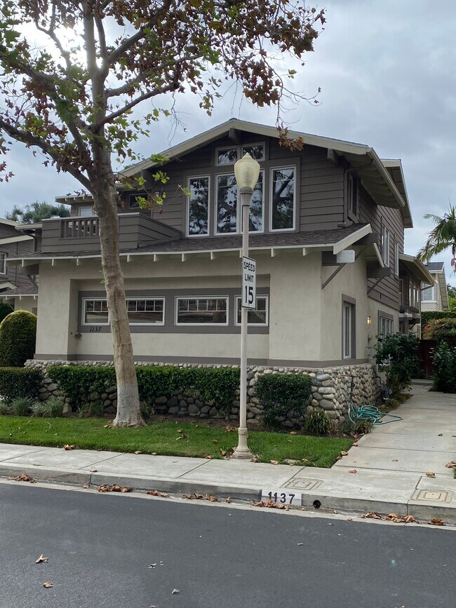 1137 Crowne Dr Rentals in Pasadena, CA
