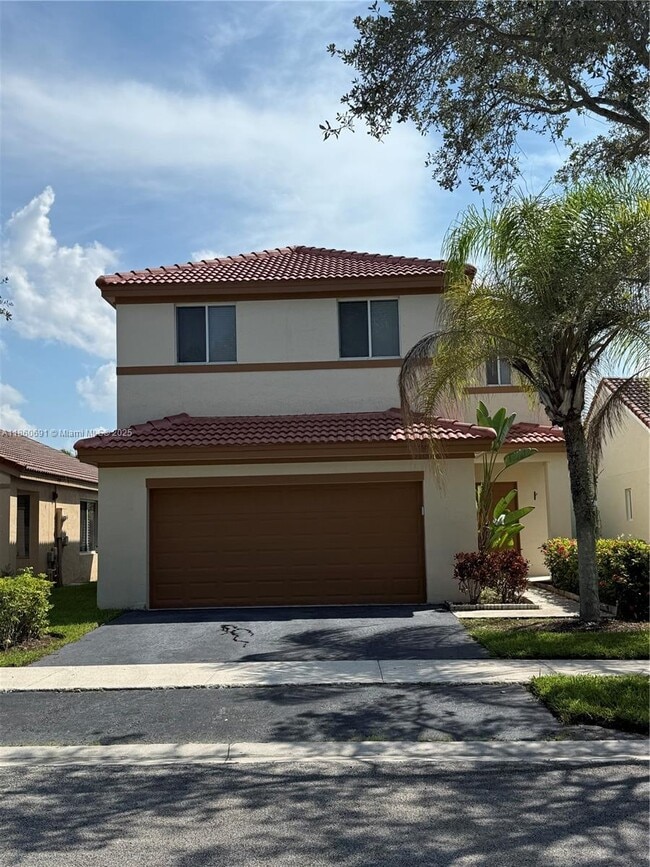 property at 1421 Presidio Dr