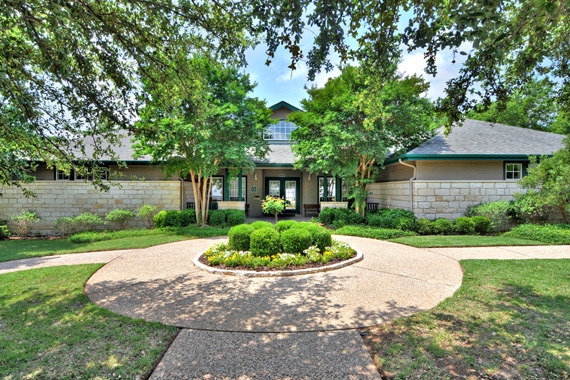 Chateau at Onion Creek in Austin, TX - Building Photo