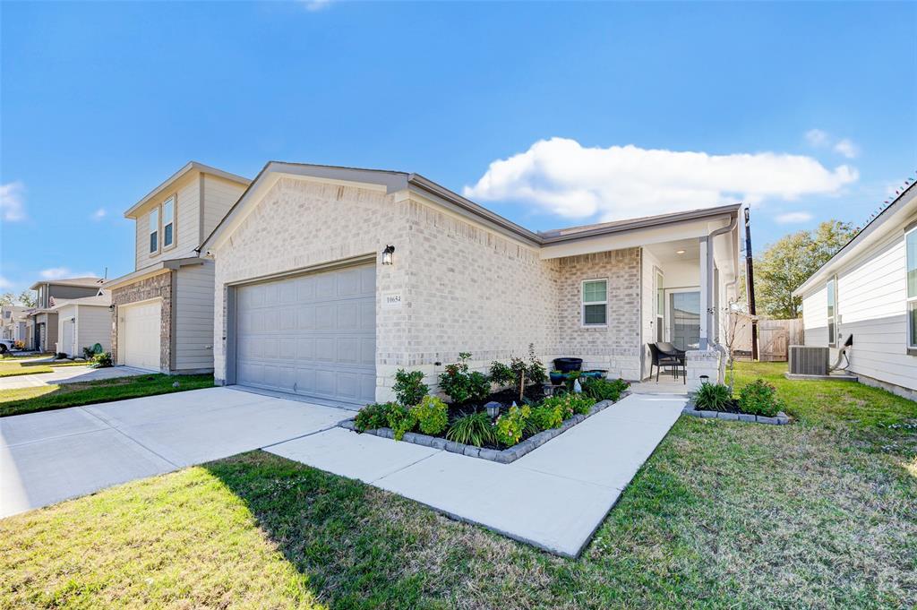 10654 Cashew Run Ln in Houston, TX - Building Photo