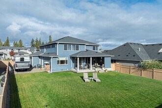 Elk Run at Chinook Meadows in Buckley, WA - Building Photo - Building Photo