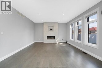 1581 Rockport St in Windsor, ON - Building Photo - Building Photo