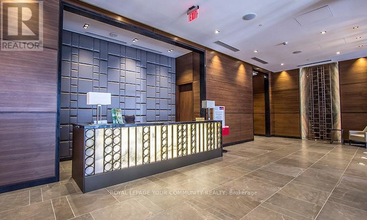 5-1915 Sheppard Ave E in Toronto, ON - Building Photo