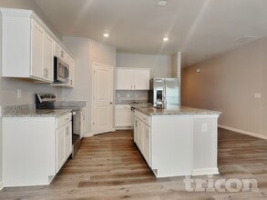 300 San Vito Wy in Cartersville, GA - Building Photo - Building Photo