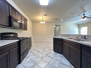 4804 66th St in Lubbock, TX - Building Photo - Building Photo