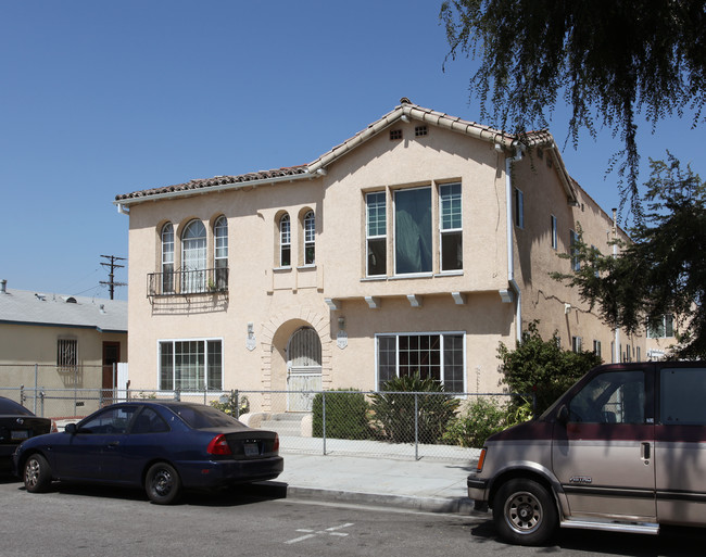 7004-7008 Malabar St in Huntington Park, CA - Foto de edificio - Building Photo