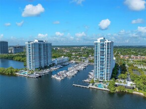 17111 Biscayne Blvd, Unit # 411 in Aventura, FL - Building Photo - Building Photo