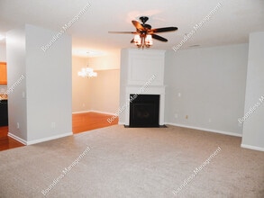 353 Azalea Cir in Cumming, GA - Building Photo - Building Photo