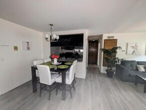 7845 Golfcrest Dr in San Diego, CA - Building Photo - Building Photo