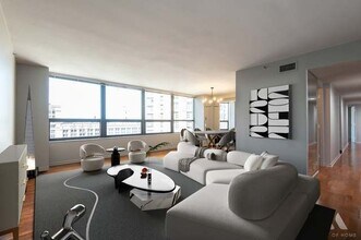 400 E Ohio St in Chicago, IL - Building Photo - Building Photo