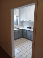4720 S Normandie Ave, Unit #4 in Los Angeles, CA - Building Photo - Building Photo