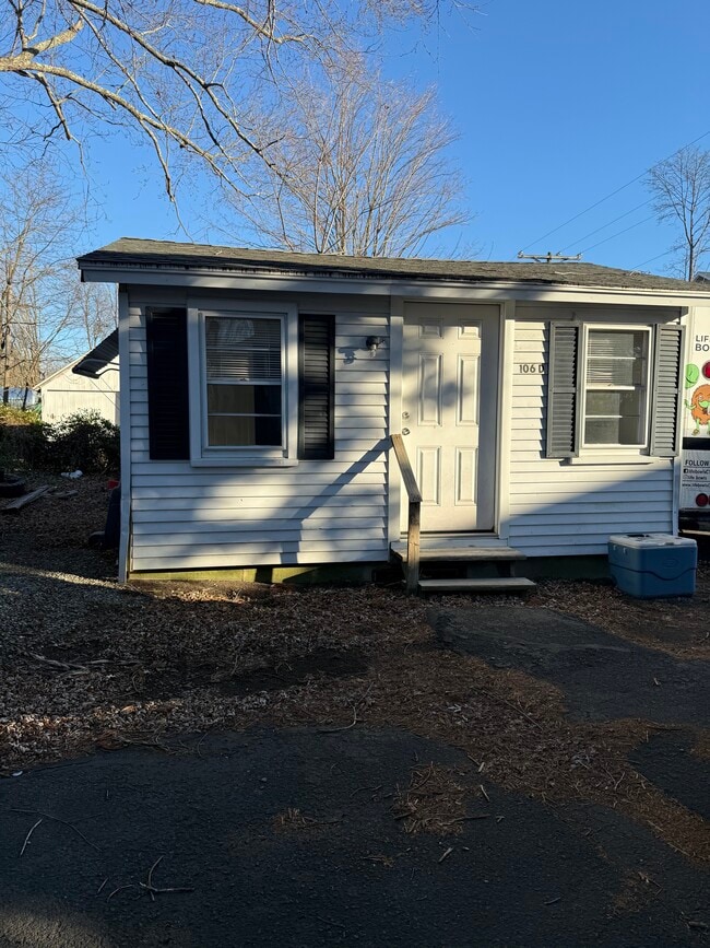 property at 106 Wall St