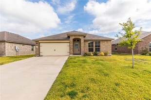 3004 Skinner Dr in Lorena, TX - Building Photo