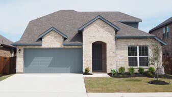 2201 Yellowhammer Rd in Denton, TX - Building Photo