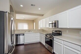 10441 Anacostia St in Las Vegas, NV - Building Photo - Building Photo