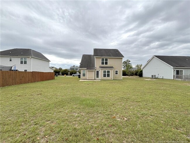2016 Sir Michael Dr in Hope Mills, NC - Building Photo - Building Photo