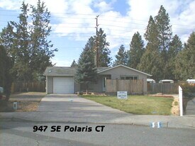 947 SE Polaris Ct in Bend, OR - Building Photo