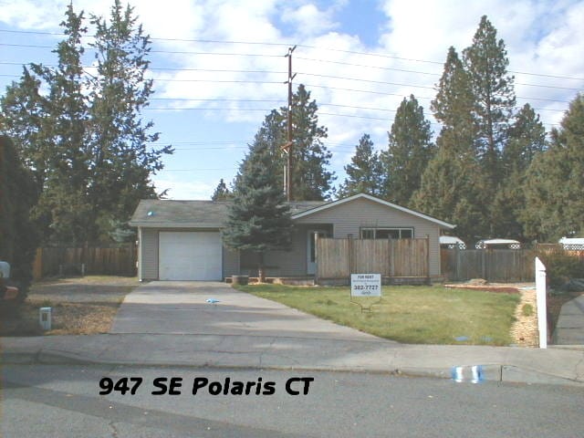 947 SE Polaris Ct