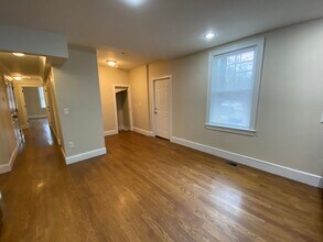 27 Lamartine St, Unit 2 in Boston, MA - Building Photo - Building Photo