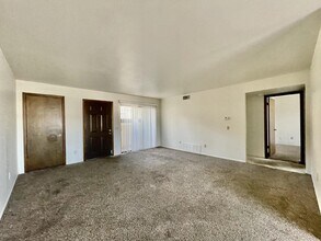 1190 Ramar Rd-Unit -Unit 51 in Bullhead City, AZ - Building Photo - Building Photo