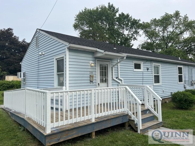 property at 266 Hollingsworth Manor