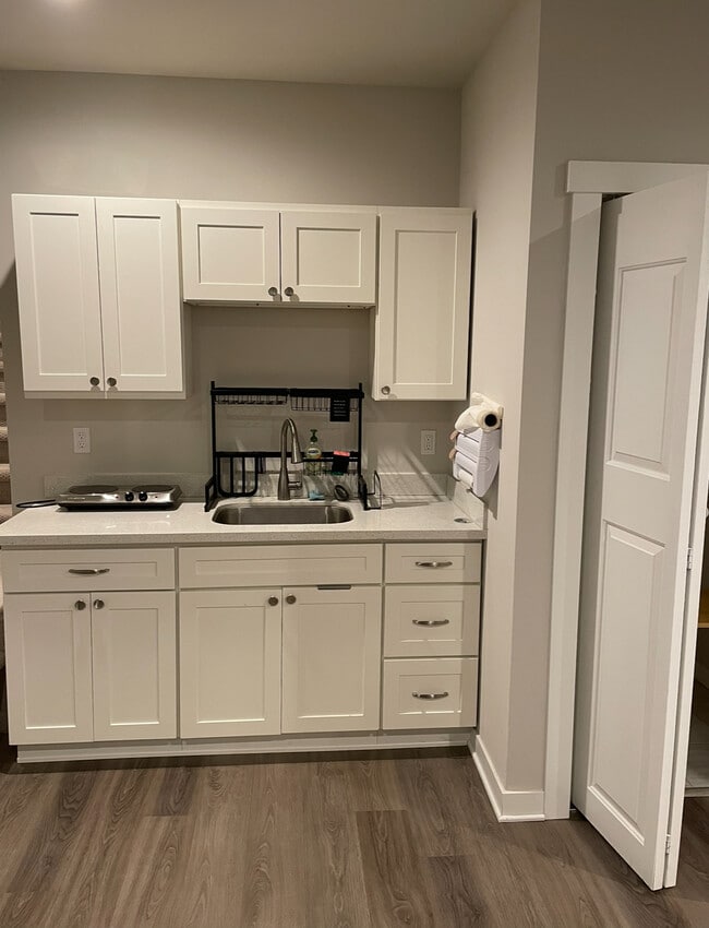 4979 Onalaska Loop SE, Unit Basement Apartment in Port Orchard, WA - Building Photo - Building Photo