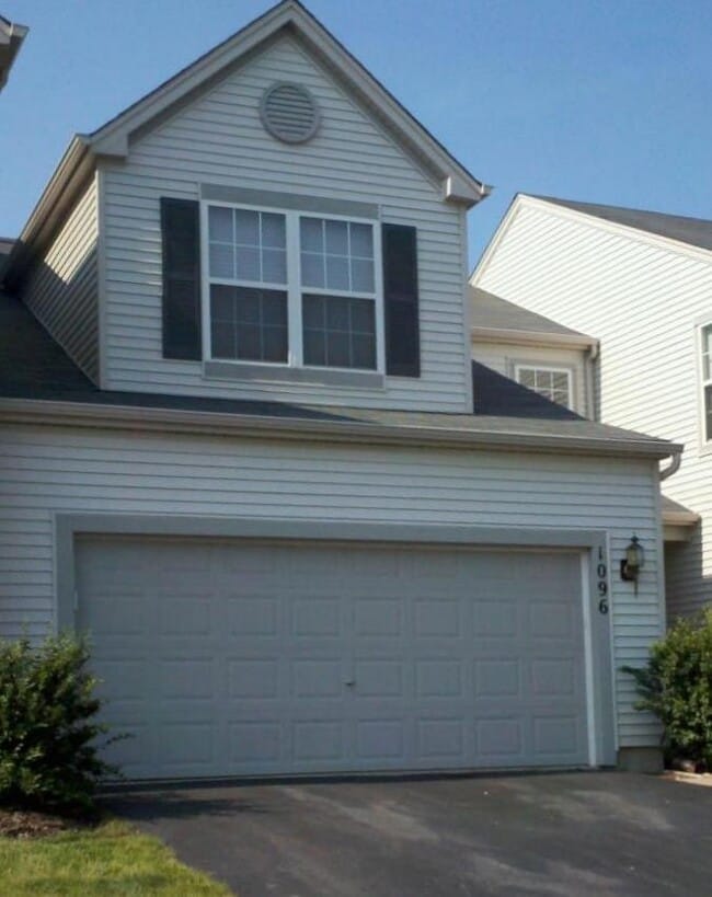 property at 1096 Clover Dr