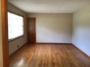 10 Hampton Dr in Warrenville, SC - Building Photo - Building Photo