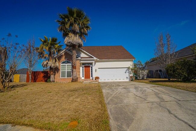 166 Alexander Way in Richmond Hill, GA - Building Photo - Building Photo