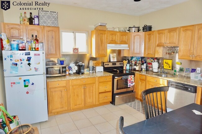 19 Highgate St in Boston, MA - Foto de edificio - Building Photo