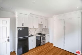 1844 18th St in Santa Monica, CA - Building Photo - Building Photo