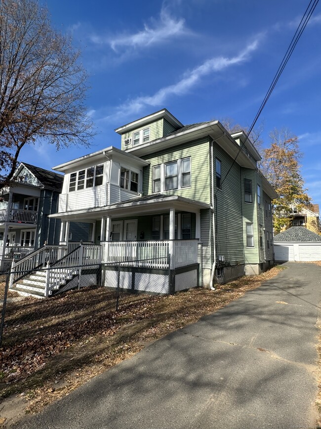 50-52-52 Sharon St in Hartford, CT - Building Photo - Building Photo