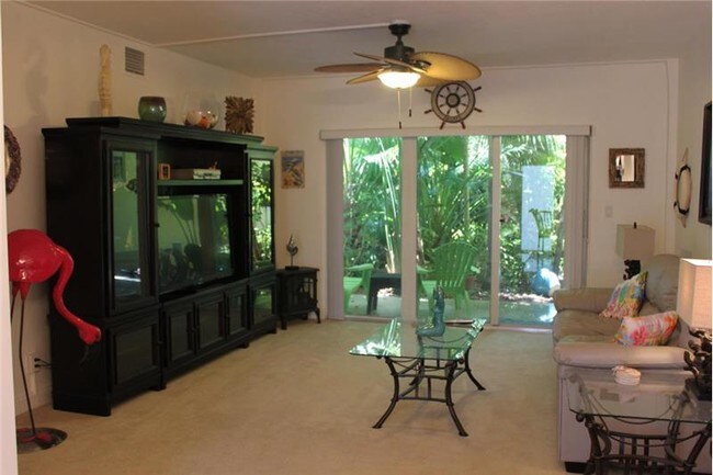 6520 N Ocean Blvd-Unit -4 in Ocean Ridge, FL - Building Photo - Building Photo