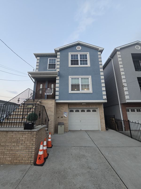 property at 533 Broadway