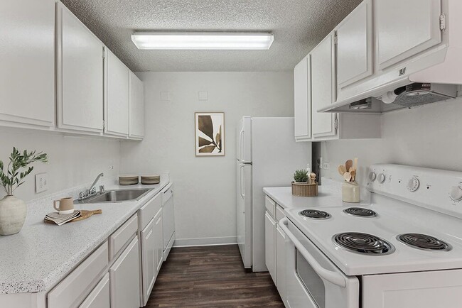 Ridgemoor Apartment Homes