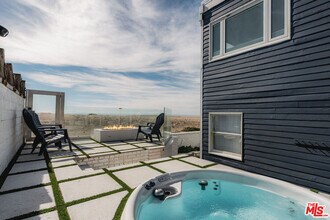 1044 Waterbury Ln in Ventura, CA - Building Photo - Building Photo