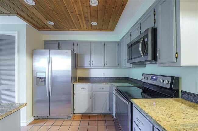 8200 Neely Dr in Austin, TX - Building Photo - Building Photo