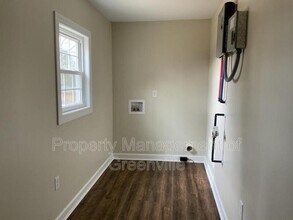 108 9th St in Greenville, SC - Building Photo - Building Photo