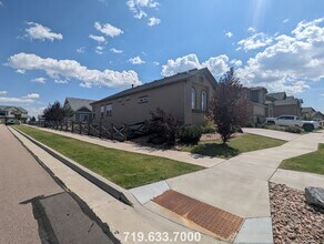 6810 Sedgerock Ln in Colorado Springs, CO - Building Photo - Building Photo