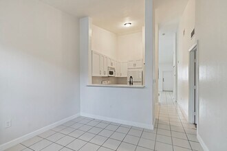 1663 SE 29th St in Homestead, FL - Building Photo - Building Photo