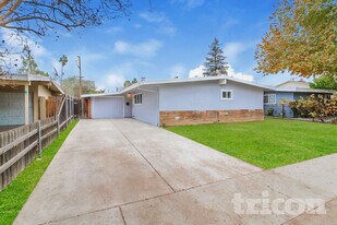 751 Beardsley Dr in West Sacramento, CA - Building Photo